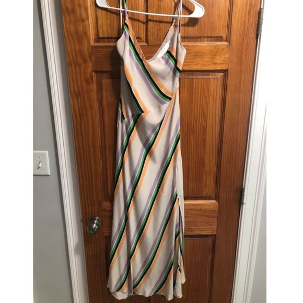 ASTR Dress with a Slit